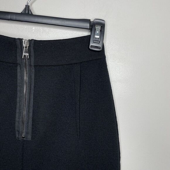 Dolce&Gabbana Womens Stretch-Knit Knee-Length Skirt EUC Rear-Zip Solid Black XS - Picture 4 of 5